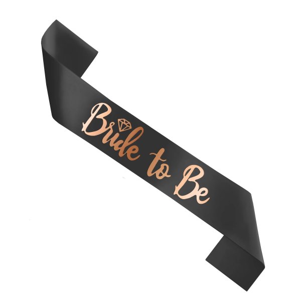 Must pruudi lint "Bride to be"
