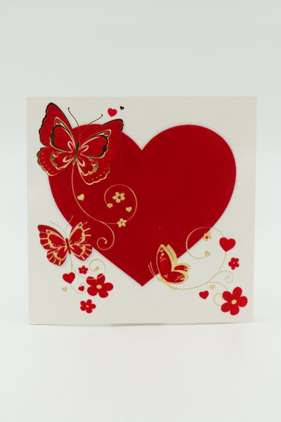 Õnnitluskaart  "Punane süda liblikatega"